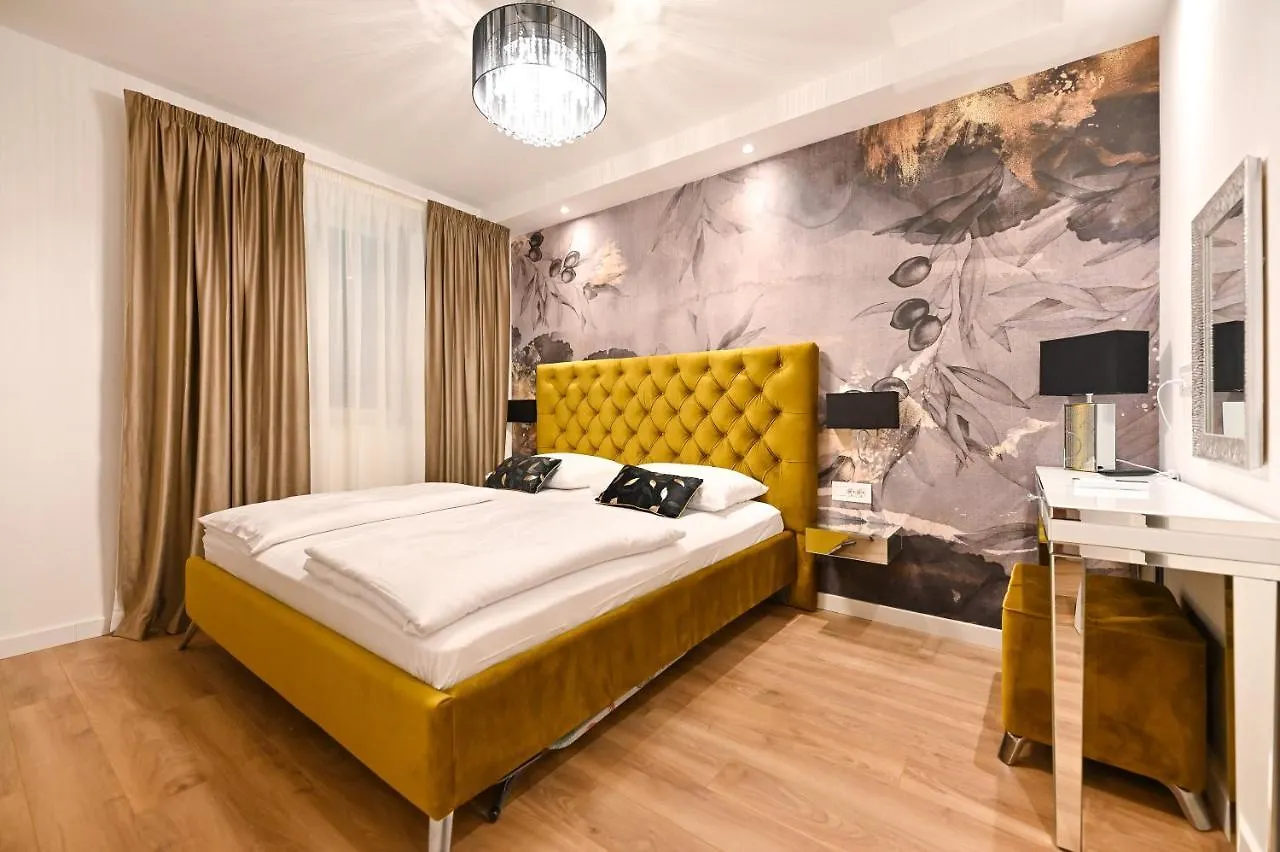 Apartments An & Lu With Rooftop Jacuzzi زادار