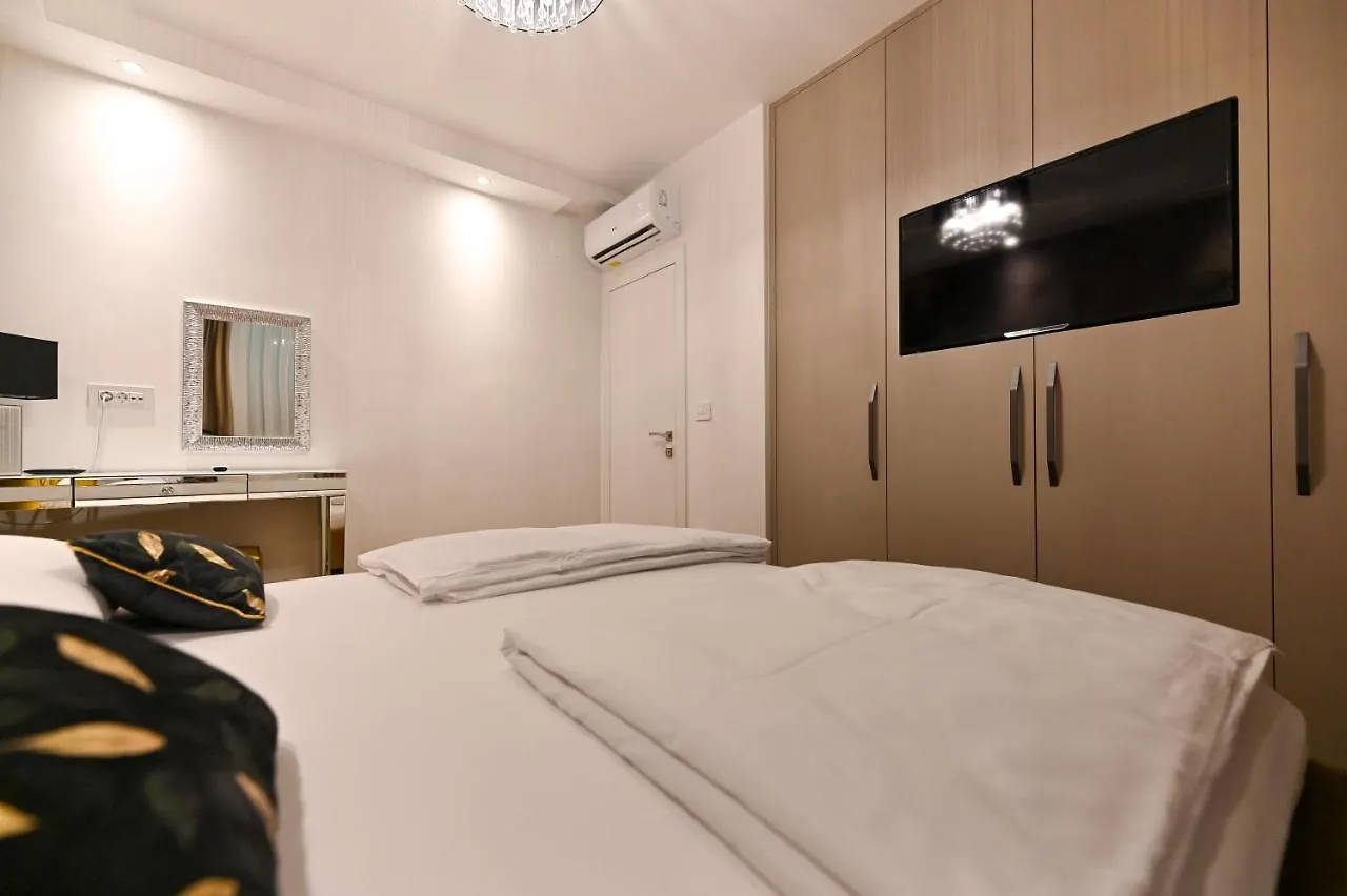 Apartments An & Lu With Rooftop Jacuzzi زادار 0*,  كرواتيا