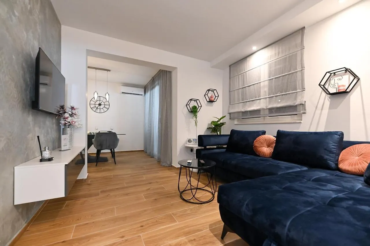 Apartments An & Lu With Rooftop Jacuzzi زادار