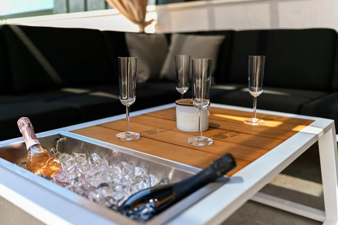 Apartments An & Lu With Rooftop Jacuzzi زادار 0*,  كرواتيا