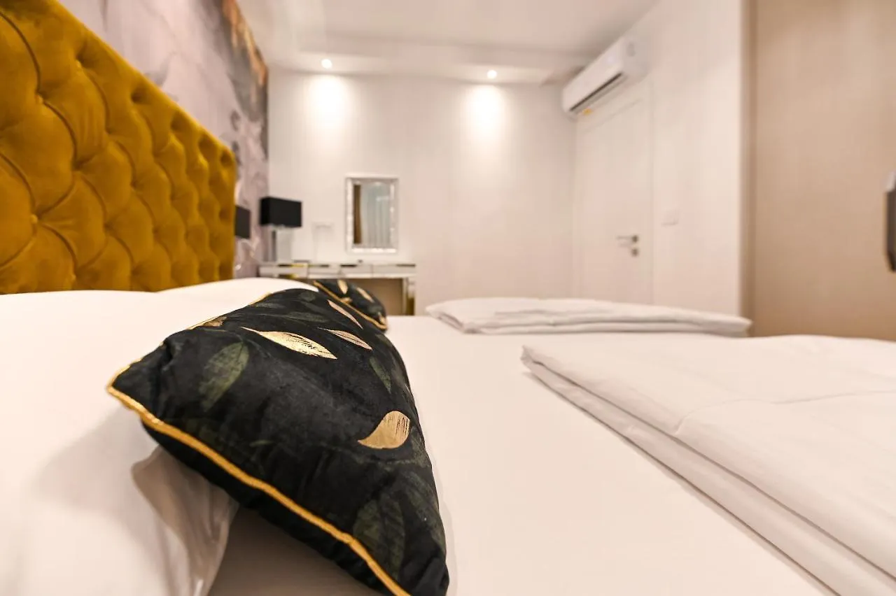 Apartments An & Lu With Rooftop Jacuzzi زادار