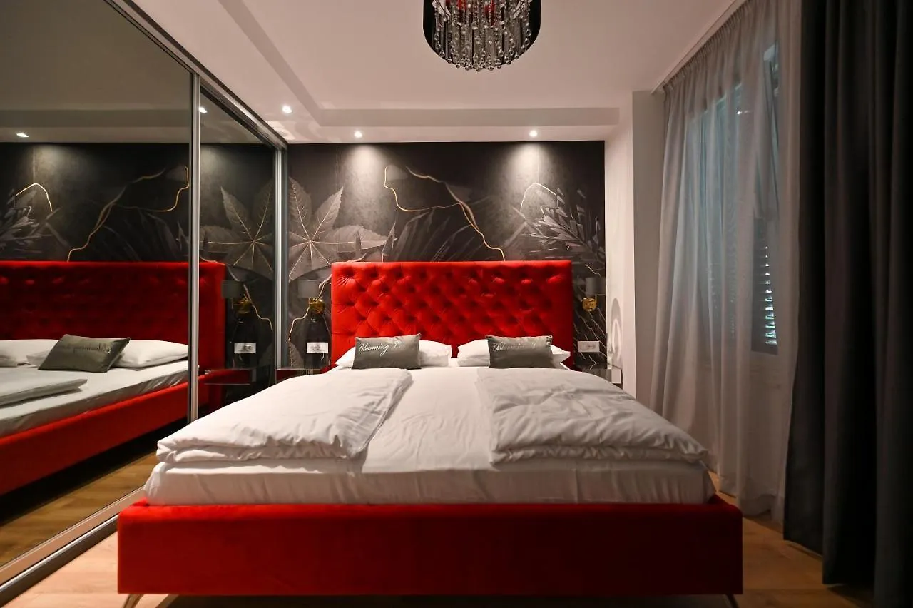Apartments An & Lu With Rooftop Jacuzzi زادار